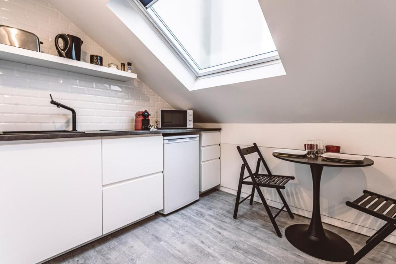 Le Coquet Logement Climatise Face A La Cathedrale - 3G Reims Exterior photo